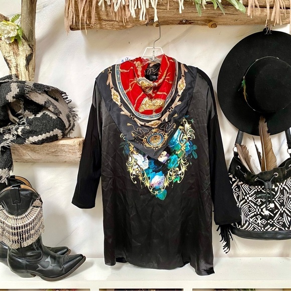 Equestrian vibe SILK w cottage cabin vibe - Picture 4 of 15